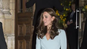 היכן מסתתרת בטן ההיריון של קייט מידלטון?