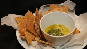 קרקר דגנים וקטניות