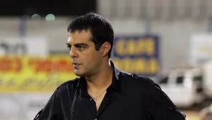 ראובן עטר, יצחק שום ובני טבק מועמדים לתפקיד מאמן הנבחרת הצעירה יחד עם גיא לוזון