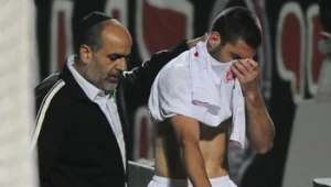 איתי שכטר שוב פרק את כתפו וככל הנראה גמר את העונה