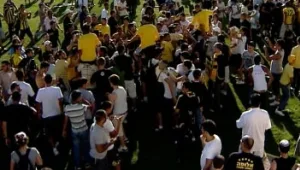 בית"ר ירושלים ערכה את אימון הבכורה, שפוצץ על ידי האוהדים