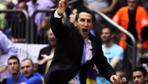 השלם גדול מסך החלקים: דיוויד בלאט הרכיב קבוצה מדהימה