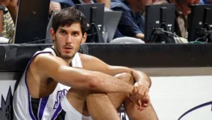 NBA: עמרי כספי לא שותף בניצחון סקרמנטו על מילווקי 90:97