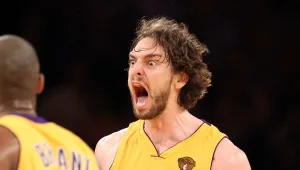 כן מהלייקרס ולא קובי, מי הוא כדורסלן השנה?