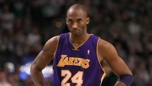 קובי בראיינט: "באחד על אחד אני מנצח את לברון מתוך שינה"