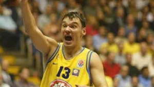 מכבי תל אביב החלה במגעים רשמיים להחזרתו של שרונאס יאסקיביצ'יוס