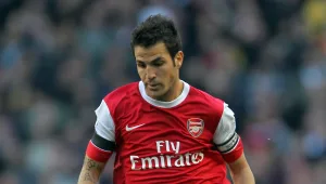 גביע אנגלי: ארסנל ו-ווסטהאם עברו בקושי לשמינית הגמר