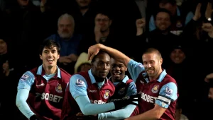 גביע אנגלי ווסטהאם וגרנט הביסו את ברנלי 1:5 ועלו לרבע הגמר