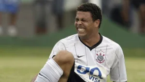 רונאלדו הברזילאי הודיע על פרישה ממשחק בגיל 34