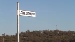 רחובות באירופה נקראים על שם Gran Turismo