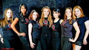 רוצה לשחק עם בנות?