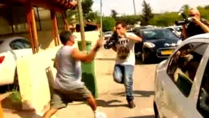 בעלה לשעבר של מרגלית צנעני תקף צלם של מערכת "גיא פינס"