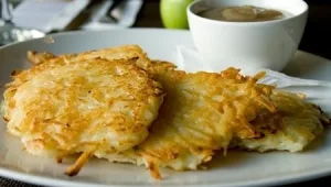 אחת ולתמיד: מה עדיף - סופגניה או לביבה? מפתיע