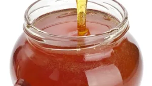 שווה בכל השנה: זה מה שקורה לגופכם כשאתם אוכלים דבש