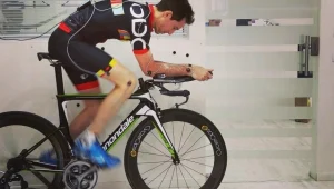 בהשראת הג'ירו: ככה תרכבו נכון ותמנעו פציעות רכיבה