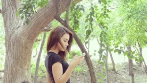 התפרסמה בגלל הישבן. מה הסוד שלה?