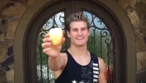 אתגר התפוח: הכל על הטרנד שסוחף את הרשת