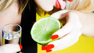 רוצים להישאר צעירים? תקפיצו טקילה