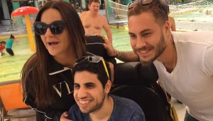 בואי לאילת: מה עושים אופירה אסייג וטום אביב בעיר הדרומית?