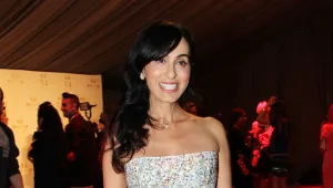 מי שלח לריטה זר פרחים בצורת האות השביעית?