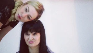 המירוץ לאיחוד: אלה ואמא שלה נפרדות!