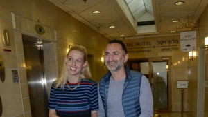 מזל טוב: שלום מיכאשוולי מוציא את הילד מהבית החולים!