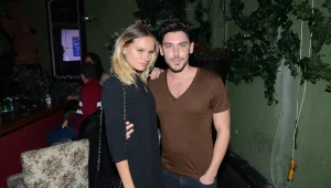 למה יתחפשו רז ואלכסה?