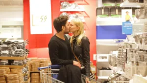 מי גרם לאלכסה ורז לברוח בהיסטריה?