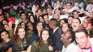 שרית חדד מאחוריך: עברי לידר עושה חפלה