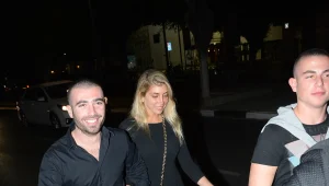 עומר אדם גונב את התור