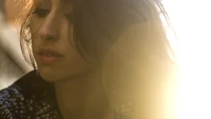 נעים להכיר: הילה סעדה בדרך לאלבום ראשון