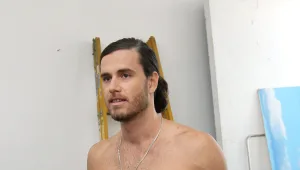 לוהט: מופע הסטריפטיז של לאון שוובסקי