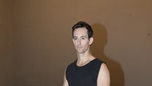 הגיע הזמן שתבהו בזרועות השריריות של עברי לידר