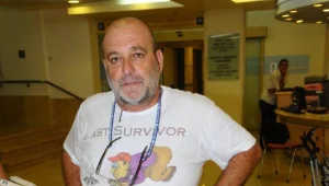 בוקי נאה מבקר ילדים חולי סרטן, לא גונב את האינפוזיה