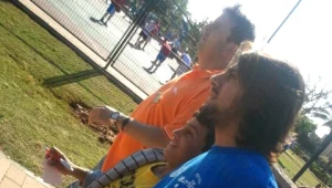 האח הגדול פוגש את השורדים על המגרש