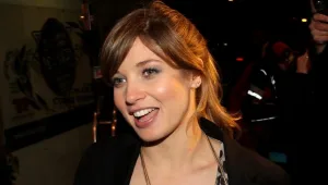 עדי הימלבלוי על השאלה האם תהיה נשואה שנה הבאה:" אין לדעת"