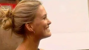 בר רפאלי טובלת בהוט טאב של "האח הגדול"