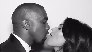 קנייה ווסט וקים קרדשיאן מתלקקים אחד על השנייה