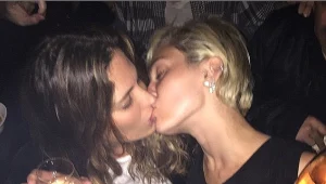 מיילי סיירוס מודה :" אני ביסקסואלית"