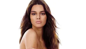 מאחורייך, קים קרדישאן: קנדל ג'נר טופלס