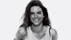 קנדל ג'נר מדגמנת, ברוס מחליף שם