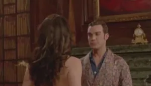 למי שייך הישבן שחוגג עוד מעט חמישים?