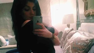 קיילי ג'נר מחקה את קים ומעלה תמונה סקסית