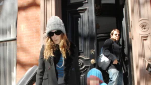 גברת שרה השכנה