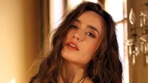 הבת של מיק ג'אגר מצטלמת לפלייבוי