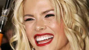 אנה ניקול סמית' מונצחת באופרה חדשה