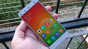 הסמארטפון שמפחיד את סמסונג ואפל