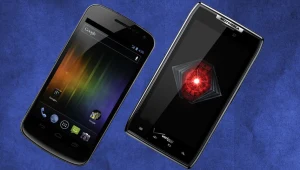 מלחמת האנדרואידים: גלקסי נקסוס ודרויד Razr, ראש בראש