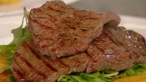 סטייק סינטה בתוספת תפוחי אדמה