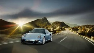 בפורשה מורידים את המחיר